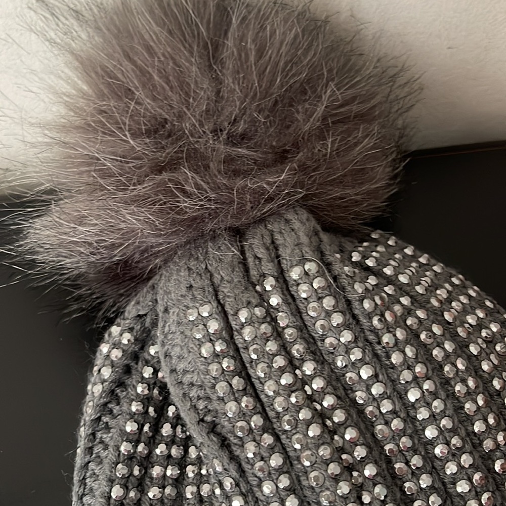 Two Isaac Mizrahi live gray and pink beaded winter hats with pom-pom - Picture 2 of 11